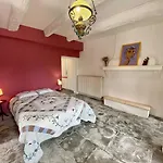 Les Du Domaine De Russol Bed & Breakfast