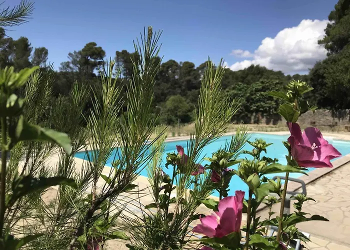 Les Du Domaine De Russol